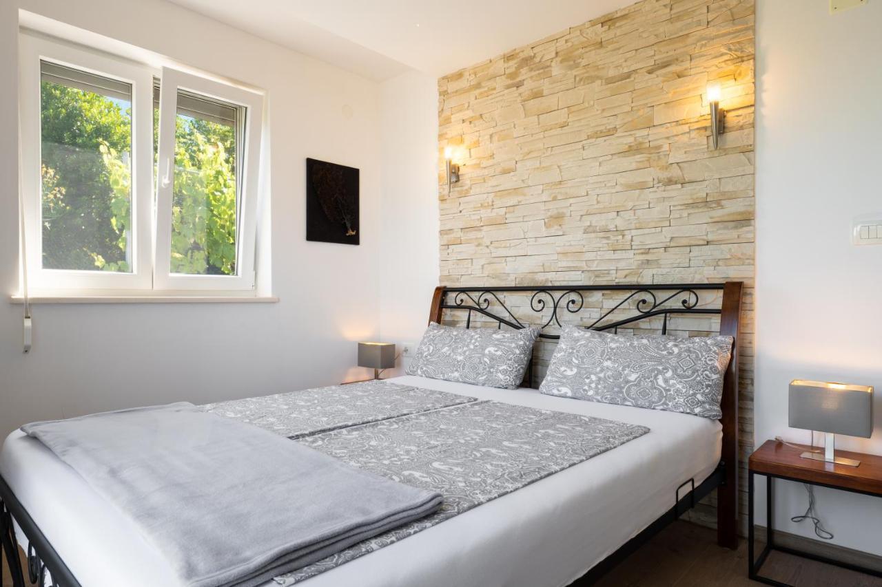 Ferienhaus Nera Пломин Екстериор снимка